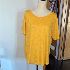 LOFT vintage soft XL Yellow Relaxed Short Sleeve T-Shirt excellent condition.